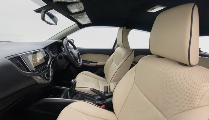 2019 Toyota Glanza G MT PETROL, Petrol, Manual, 19,546 km, Right Side Front Door Cabin