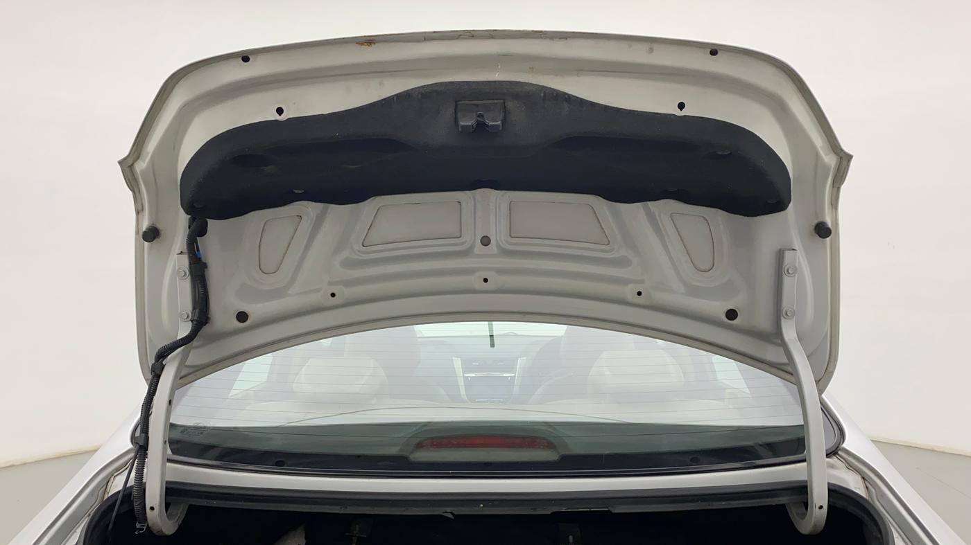2014 Hyundai Verna FLUIDIC 1.6 VTVT SX AT, CNG, Automatic, 62,883 km, Boot Door Open