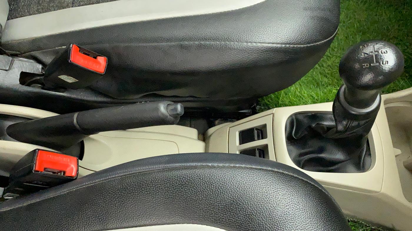 2019 Maruti Alto LXI, Petrol, Manual, 25,256 km, Gear Lever