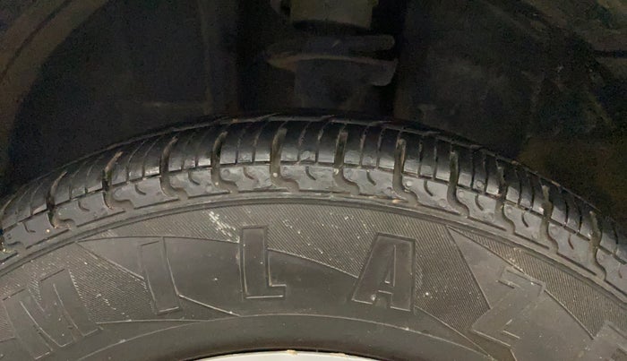 2018 Renault Kwid RXT 1.0, Petrol, Manual, 61,303 km, Left Front Tyre Tread