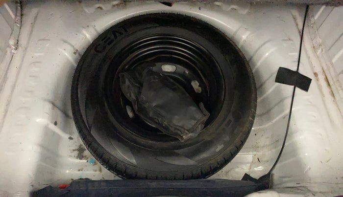 2018 Renault Kwid RXT 1.0, Petrol, Manual, 61,303 km, Spare Tyre