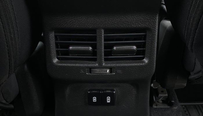 2022 Maruti BREZZA ZXI + AT SMART HYBRID, Petrol, Automatic, 5,962 km, Rear AC Vents