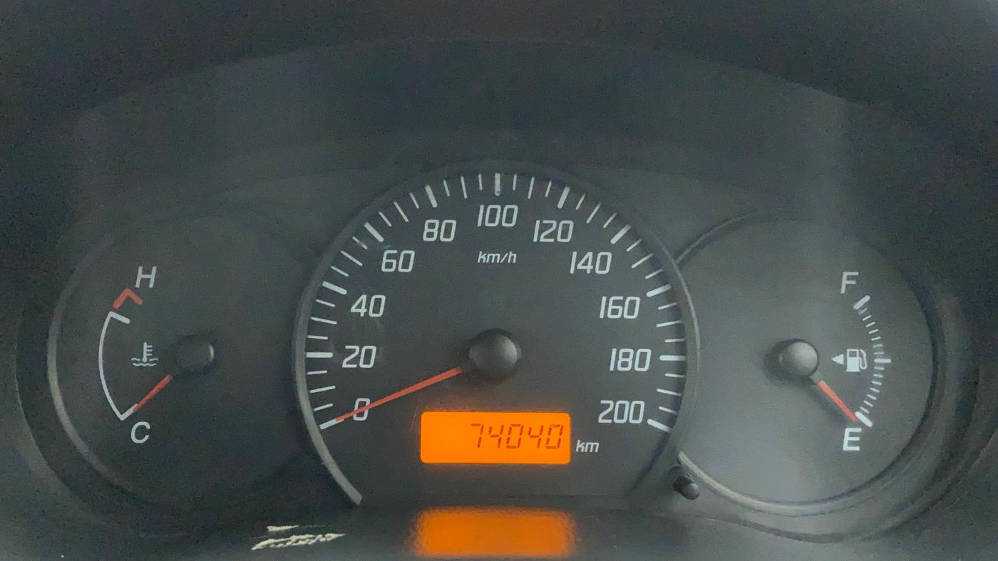 2011 Maruti Swift LXI, Petrol, Manual, 74,040 km, Odometer Image