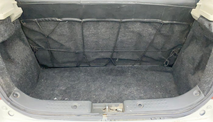 2011 Maruti Swift LXI, Petrol, Manual, 74,040 km, Boot Inside