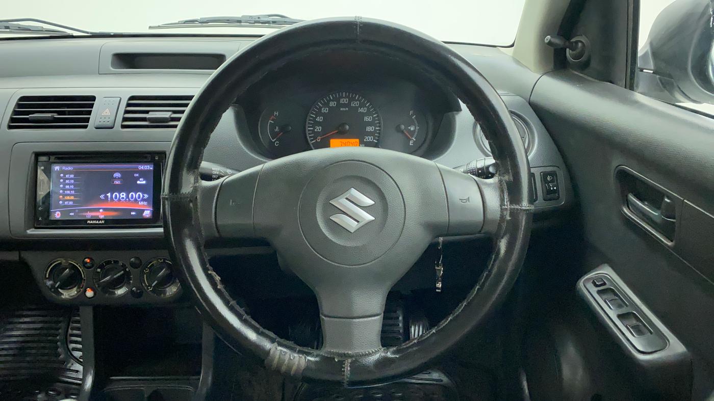 2011 Maruti Swift LXI, Petrol, Manual, 74,040 km, Steering Wheel Close Up