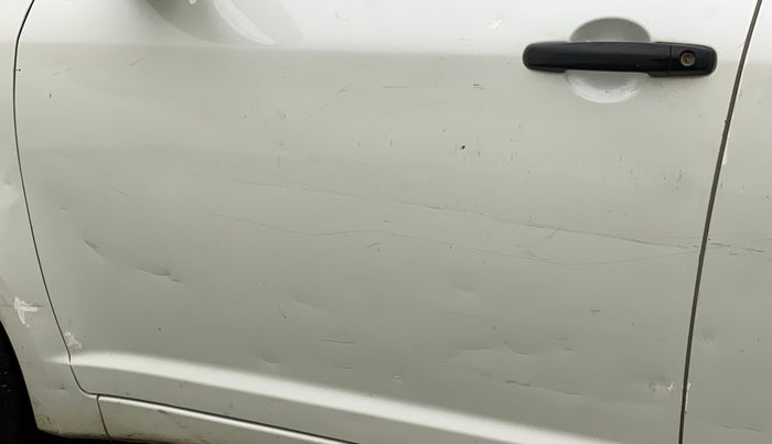 2011 Maruti Swift LXI, Petrol, Manual, 74,040 km, Front passenger door - Slightly dented