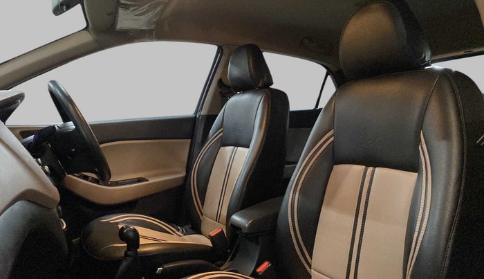 2020 Hyundai Elite i20 SPORTZ PLUS 1.2, Petrol, Manual, 29,678 km, Right Side Front Door Cabin