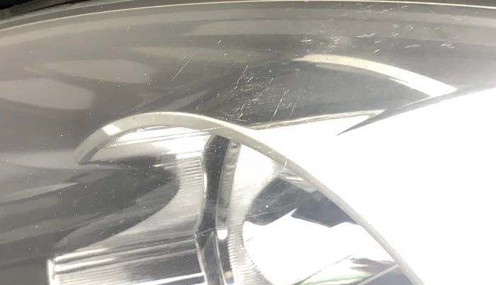 2014 Honda Amaze 1.5L I-DTEC S, Diesel, Manual, 75,345 km, Left headlight - Minor scratches