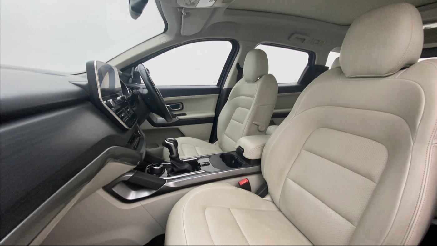 2021 Tata Safari XZA PLUS 6S, Diesel, Automatic, 25,063 km, Right Side Front Door Cabin
