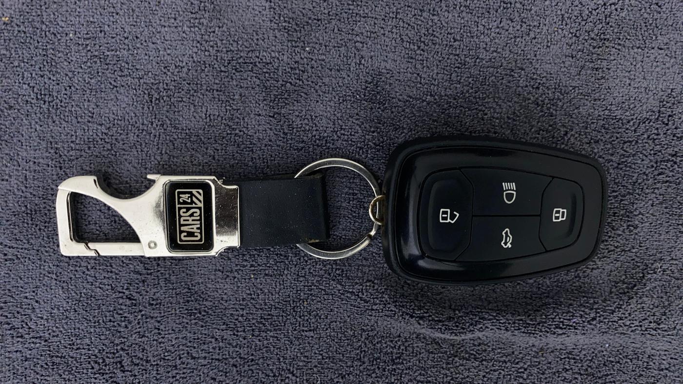 2021 Tata Safari XZA PLUS 6S, Diesel, Automatic, 25,063 km, Key Close Up