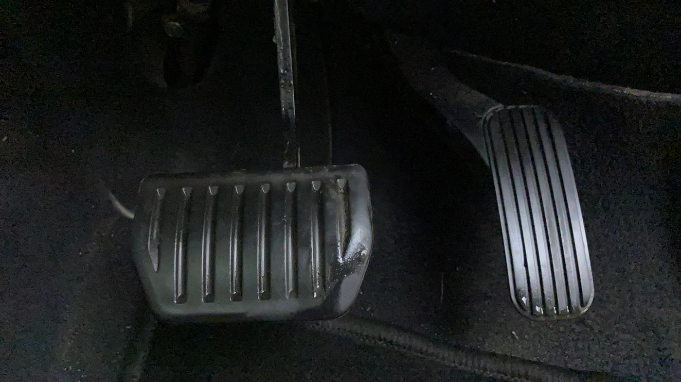 2021 Tata Safari XZA PLUS 6S, Diesel, Automatic, 25,063 km, Pedals