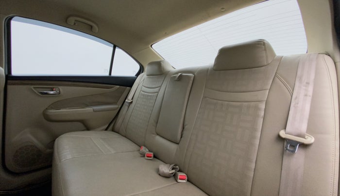 2018 Maruti Ciaz DELTA 1.5 SHVS MT PETROL, Petrol, Manual, 24,316 km, Right Side Rear Door Cabin