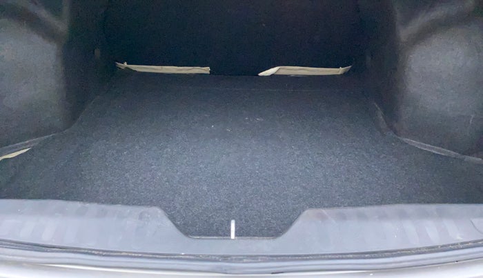 2018 Maruti Ciaz DELTA 1.5 SHVS MT PETROL, Petrol, Manual, 24,316 km, Boot Inside