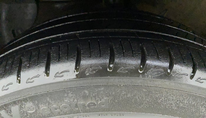2020 Hyundai AURA SX PLUS 1.2 AMT, Petrol, Automatic, 21,836 km, Left Front Tyre Tread
