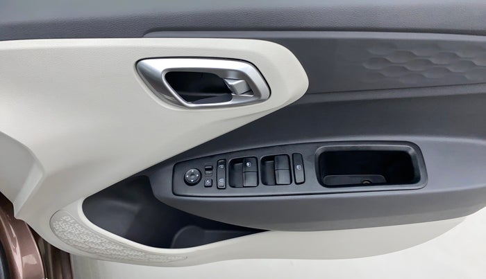 2020 Hyundai AURA SX PLUS 1.2 AMT, Petrol, Automatic, 21,836 km, Driver Side Door Panels Control