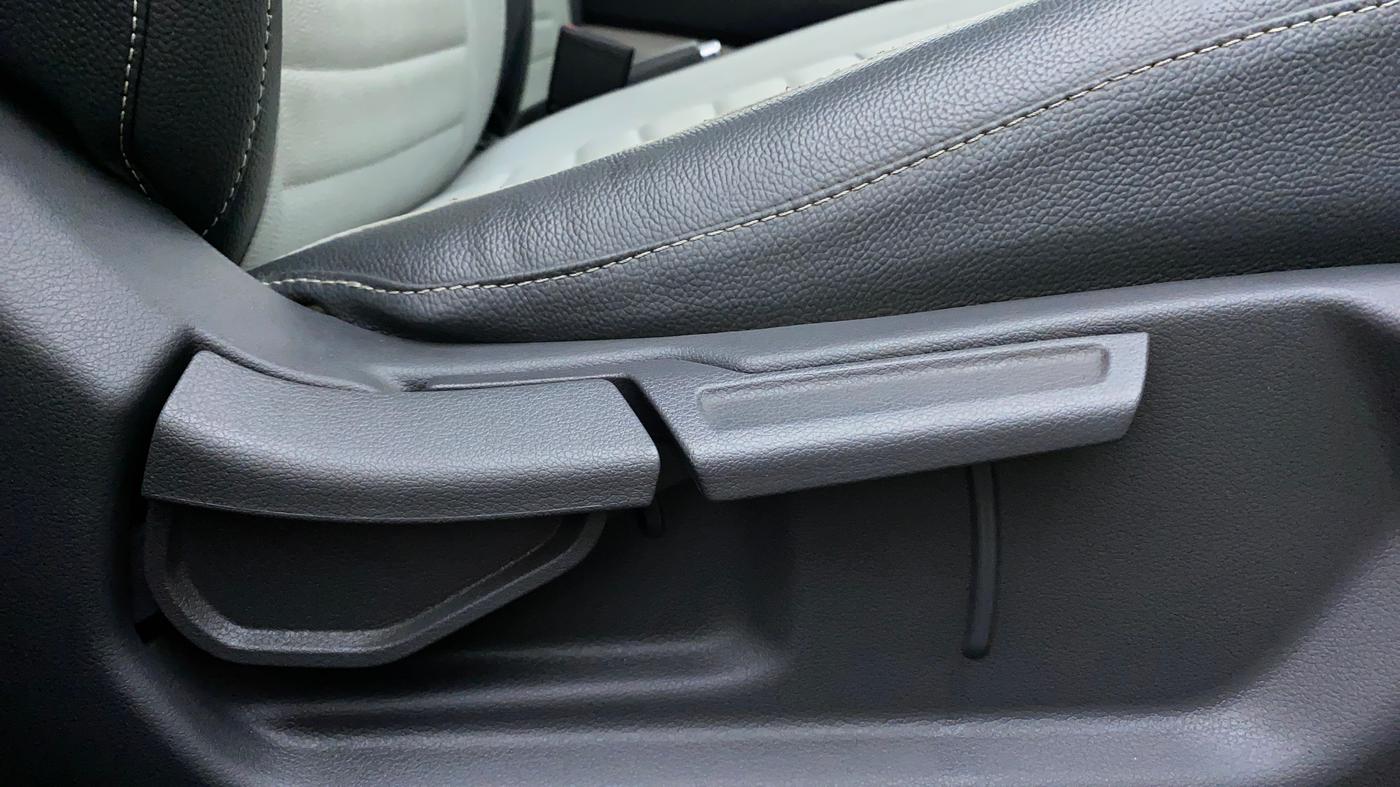 2020 Hyundai AURA SX PLUS 1.2 AMT, Petrol, Automatic, 21,836 km, Driver Side Adjustment Panel
