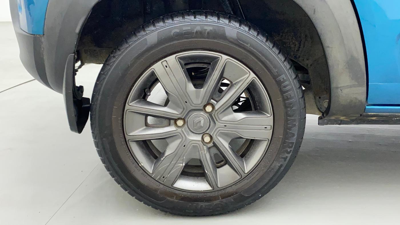 2019 Renault Kwid CLIMBER 1.0 AMT (O), Petrol, Automatic, 25,881 km, Right Rear Wheel