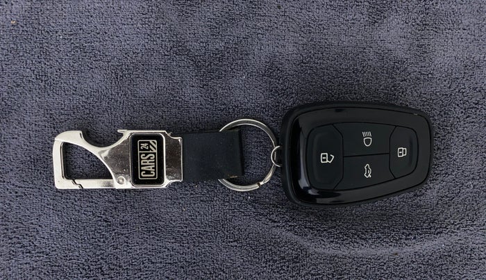2021 Tata Safari XZA PLUS GOLD 6 S, Diesel, Automatic, 34,935 km, Key Close Up