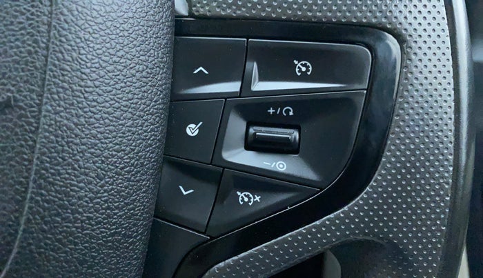 2021 Tata Safari XZA PLUS GOLD 6 S, Diesel, Automatic, 34,935 km, Adaptive Cruise Control