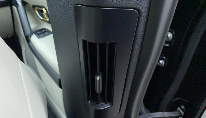 2021 Tata Safari XZA PLUS GOLD 6 S, Diesel, Automatic, 34,935 km, Rear AC Vents