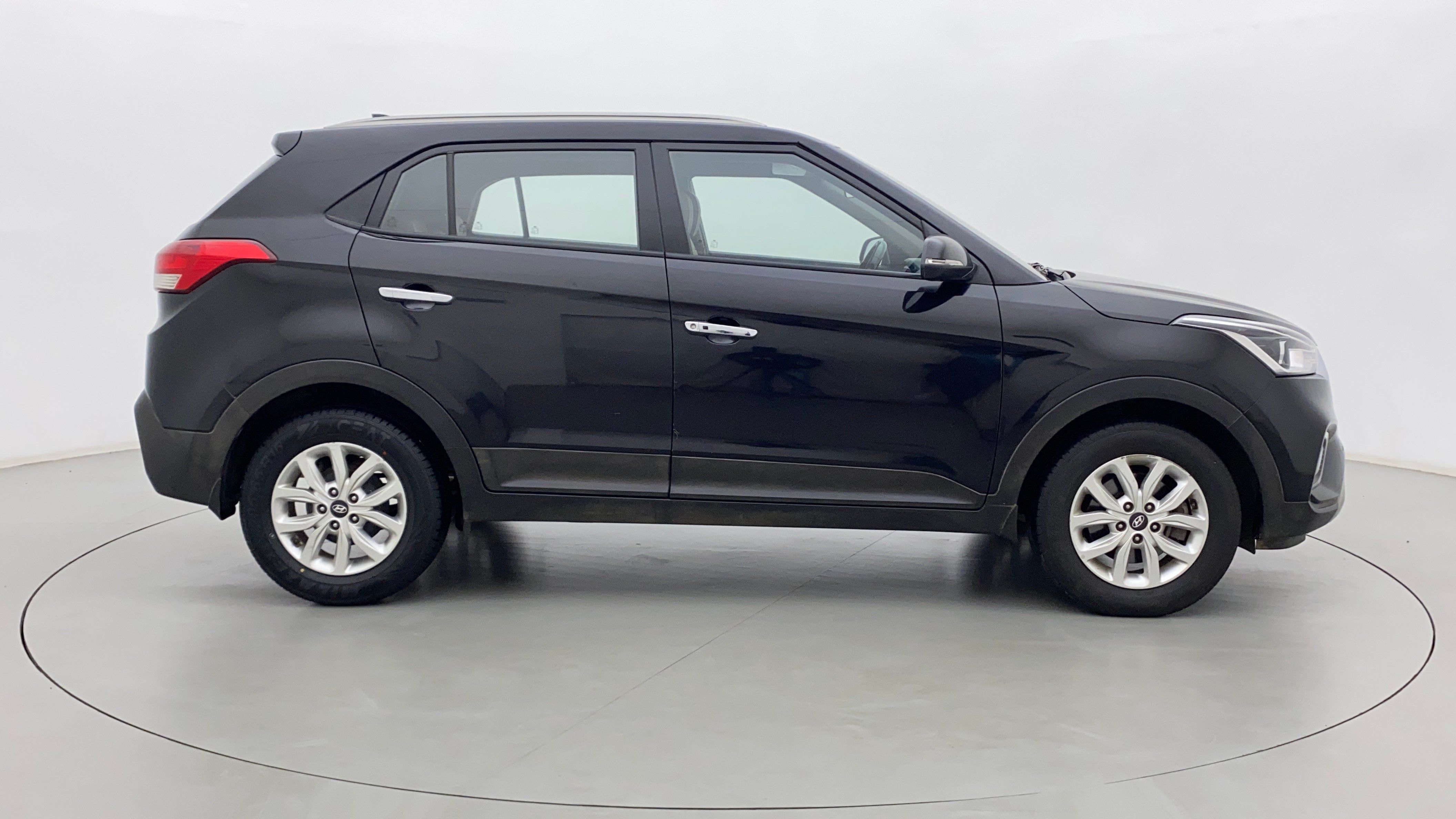 2018 Hyundai Creta SX 1.6 PETROL, Petrol, Manual, 1,06,506 km, Right Side View