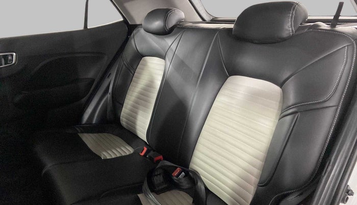 2022 Hyundai VENUE SX 1.0 (O) TURBO IMT, Petrol, Manual, 12,415 km, Right Side Rear Door Cabin