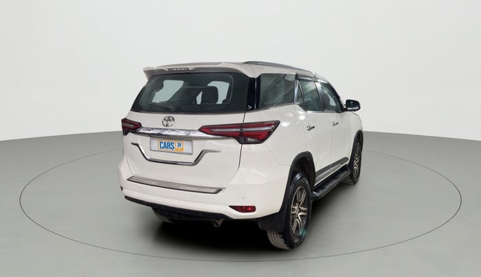 2022 Toyota Fortuner 4X2 MT 2.7 PETROL, Petrol, Manual, 5,830 km, Right Back Diagonal