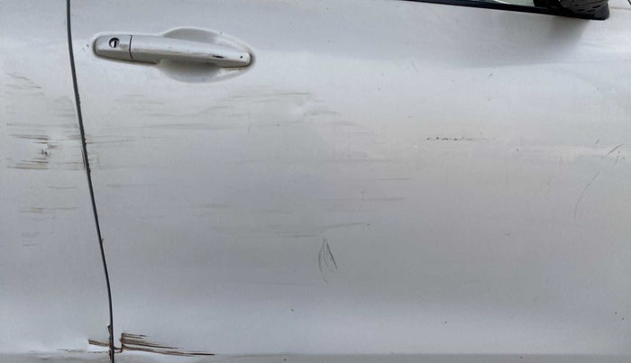 2018 Maruti Dzire VDI, Diesel, Manual, 29,789 km, Driver-side door - Slightly rusted