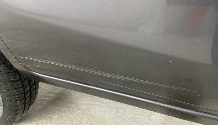 2018 Maruti Alto 800 LXI, Petrol, Manual, 21,047 km, Right rear door - Minor scratches