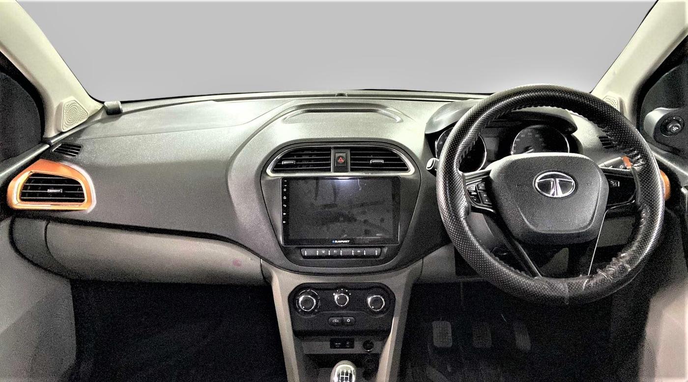 2018 Tata Tiago XZ PETROL, Petrol, Manual, 18,422 km, Dashboard