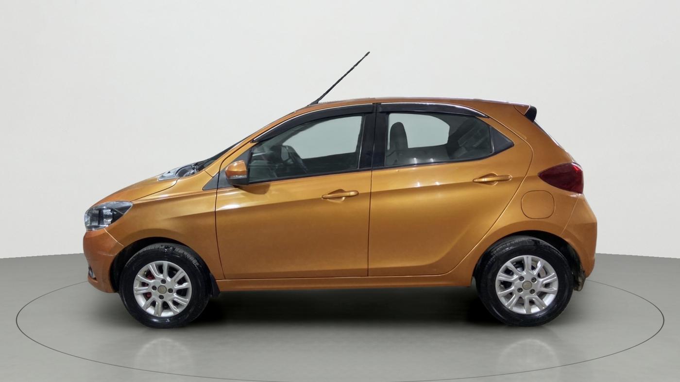 2018 Tata Tiago XZ PETROL, Petrol, Manual, 18,422 km, Left Side