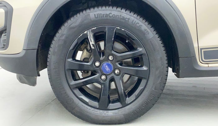 2018 Ford FREESTYLE TITANIUM 1.5 DIESEL, Diesel, Manual, 67,444 km, Left Front Wheel