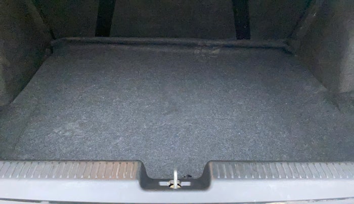 2018 Maruti Dzire VDI AMT, Diesel, Automatic, 60,439 km, Boot Inside