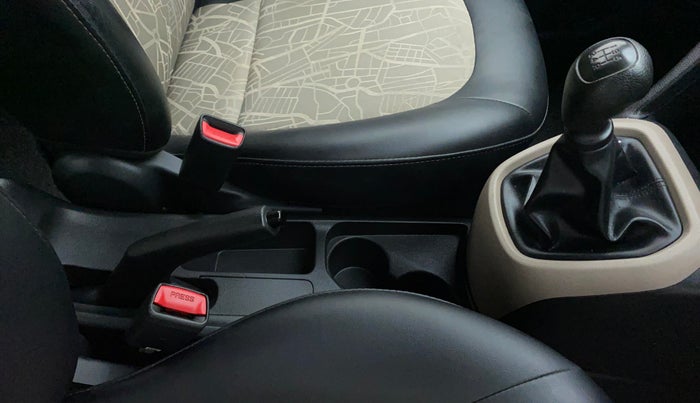 2017 Hyundai Grand i10 MAGNA 1.2 KAPPA VTVT, Petrol, Manual, 22,370 km, Gear Lever
