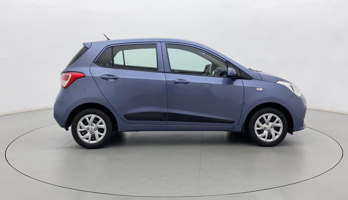 2017 Hyundai Grand i10 MAGNA 1.2 KAPPA VTVT, Petrol, Manual, 22,370 km, Right Side View