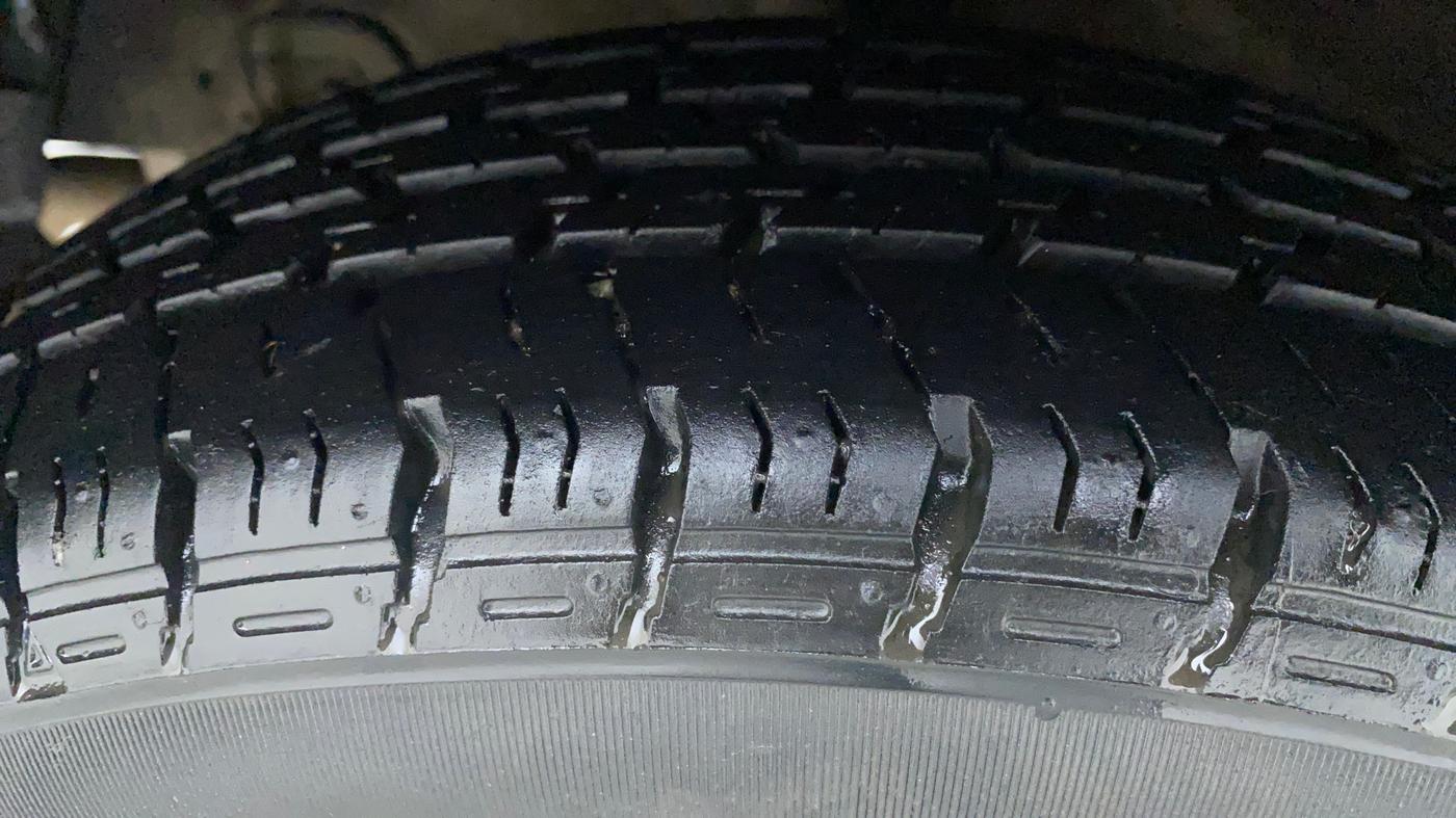 2014 Hyundai Grand i10 ASTA AT 1.2 KAPPA VTVT, Petrol, Automatic, 69,139 km, Right Rear Tyre Tread