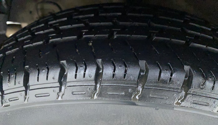 2014 Hyundai Grand i10 ASTA AT 1.2 KAPPA VTVT, Petrol, Automatic, 69,139 km, Right Rear Tyre Tread