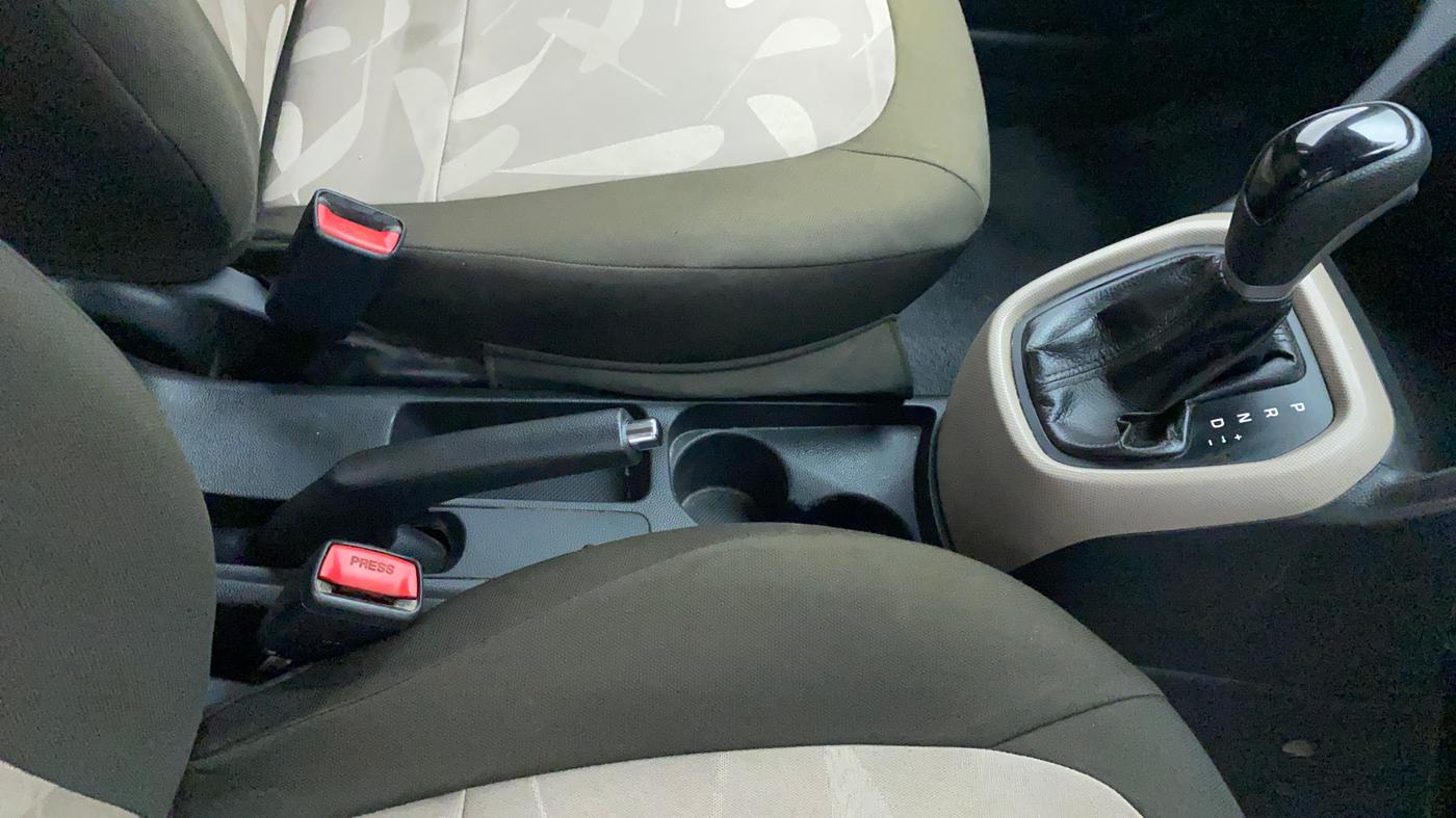 2014 Hyundai Grand i10 ASTA AT 1.2 KAPPA VTVT, Petrol, Automatic, 69,139 km, Gear Lever