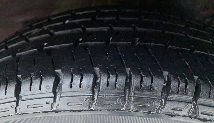 2014 Hyundai Grand i10 ASTA AT 1.2 KAPPA VTVT, Petrol, Automatic, 69,139 km, Left Rear Tyre Tread