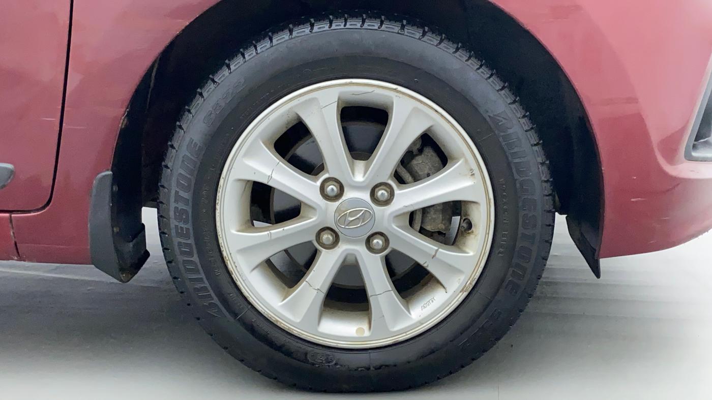 2014 Hyundai Grand i10 ASTA AT 1.2 KAPPA VTVT, Petrol, Automatic, 69,139 km, Right Front Wheel