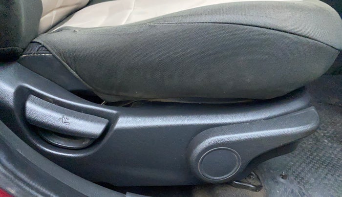 2014 Hyundai Grand i10 ASTA AT 1.2 KAPPA VTVT, Petrol, Automatic, 69,139 km, Driver Side Adjustment Panel