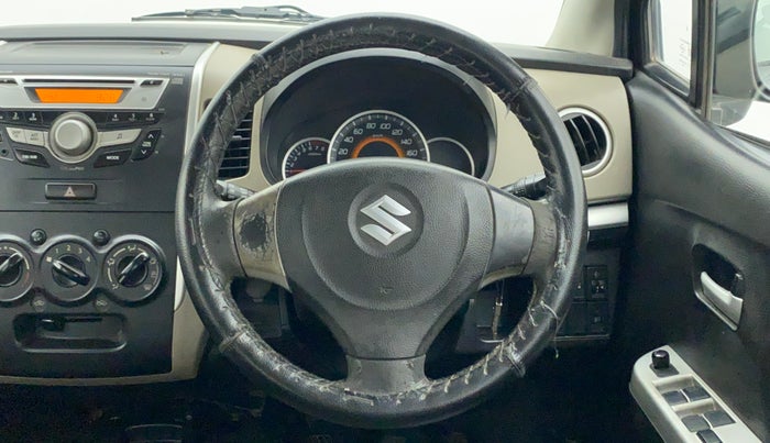 2014 Maruti Wagon R 1.0 VXI, Petrol, Manual, 66,402 km, Steering Wheel Close Up