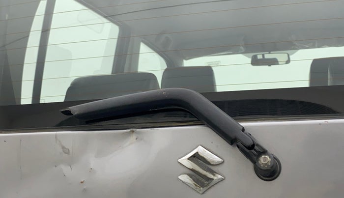 2014 Maruti Wagon R 1.0 VXI, Petrol, Manual, 66,402 km, Rear windshield - Wiper arm not available