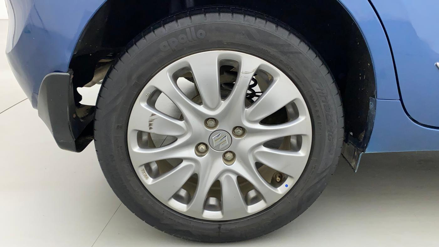 2017 Maruti Baleno ZETA CVT PETROL 1.2, Petrol, Automatic, 37,678 km, Right Rear Wheel