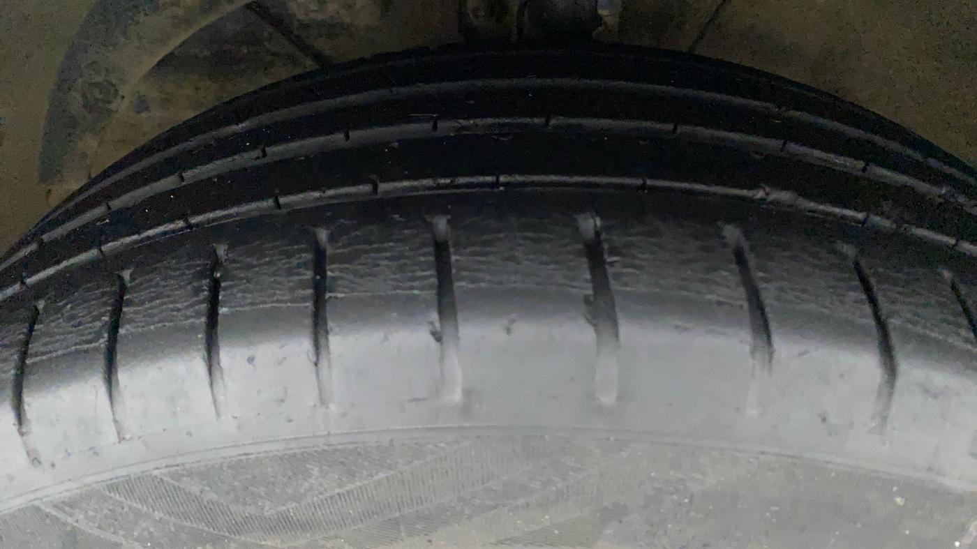 2017 Maruti Baleno ZETA CVT PETROL 1.2, Petrol, Automatic, 37,678 km, Left Front Tyre Tread