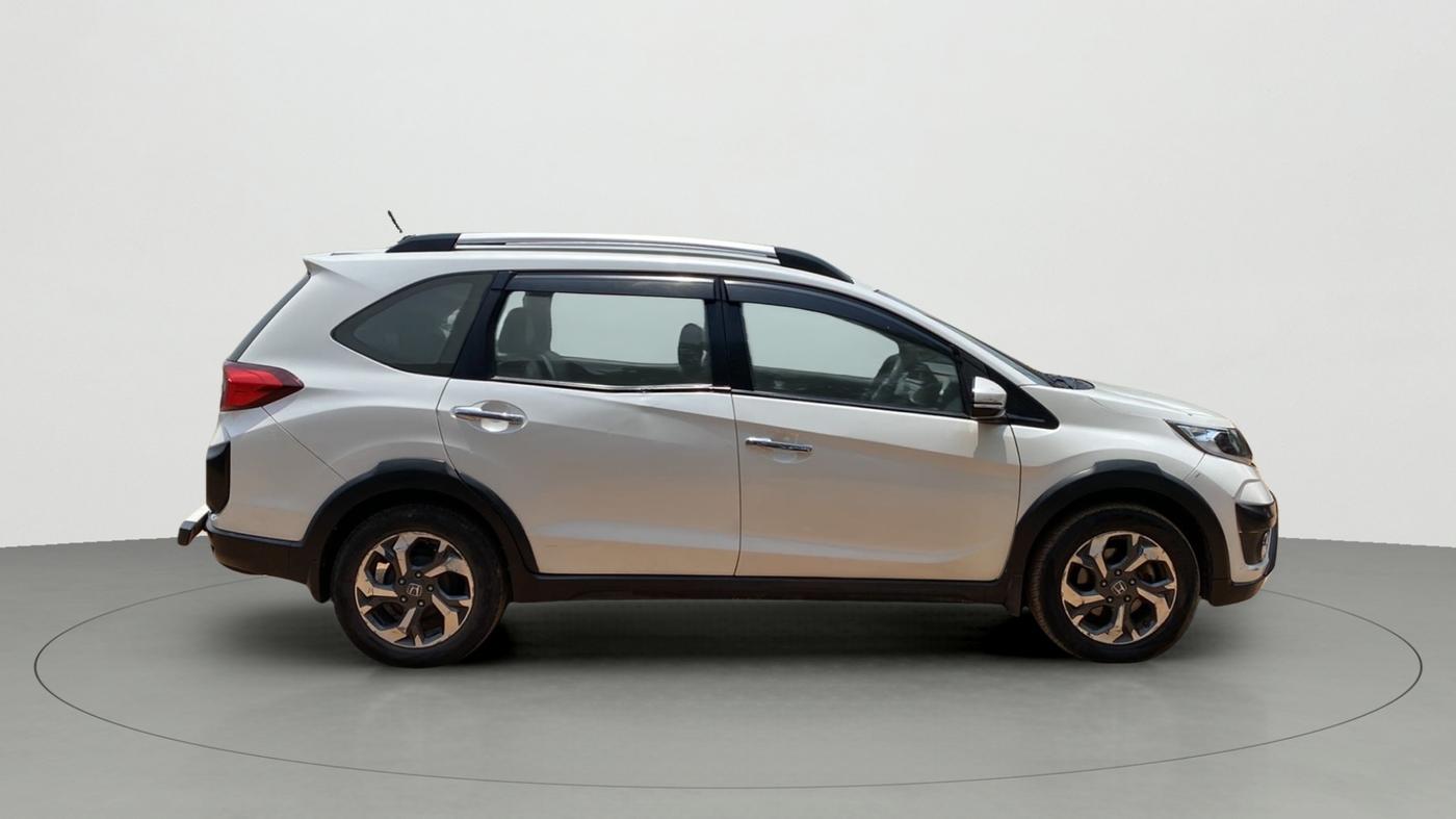 2016 Honda BR-V 1.5L I- DTEC V, Diesel, Manual, 86,631 km, Right Side View