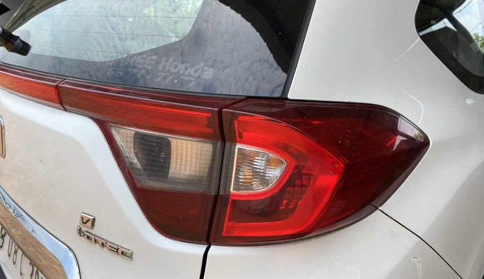 2016 Honda BR-V 1.5L I- DTEC V, Diesel, Manual, 86,631 km, Right tail light - Faded