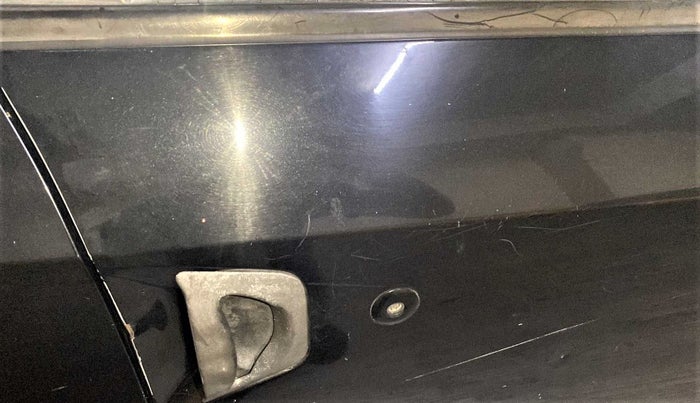 2014 Mahindra XUV500 W6, Diesel, Manual, 99,432 km, Driver-side door - Slightly dented