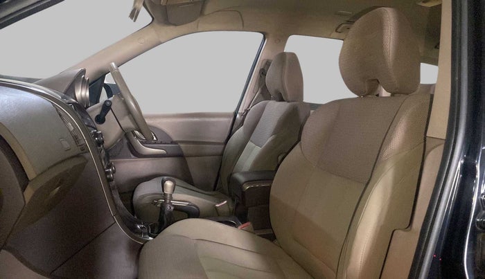 2014 Mahindra XUV500 W6, Diesel, Manual, 99,432 km, Right Side Front Door Cabin