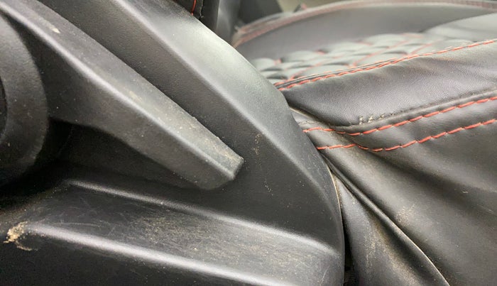 2022 Tata ALTROZ XM PLUS PETROL, Petrol, Manual, 52,809 km, Driver Side Adjustment Panel